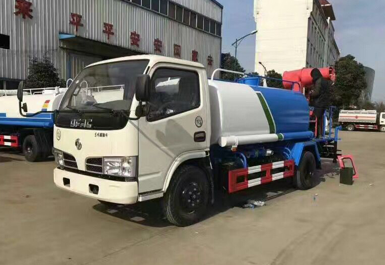 東風福瑞卡綠化霧炮灑水車